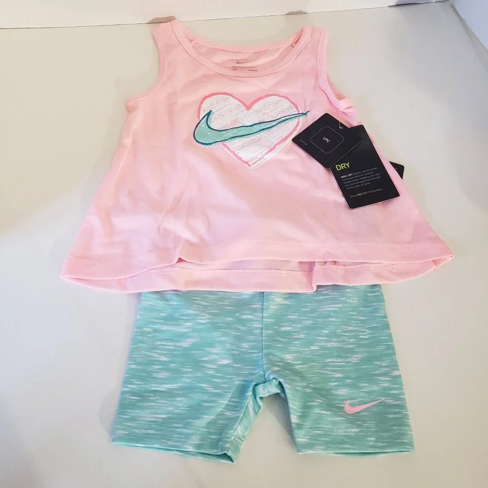 Nike Tropical Twist top & short set NWT - Picture 2 of 7